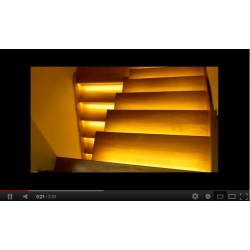 Obi-Treppe aus Holz, Steuerung für Treppen MONO-1 RESTAN